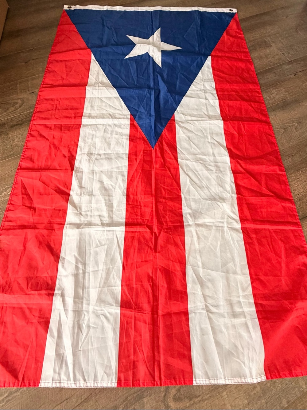 Puerto Rico Flag Banner - Picture 2 of 2
